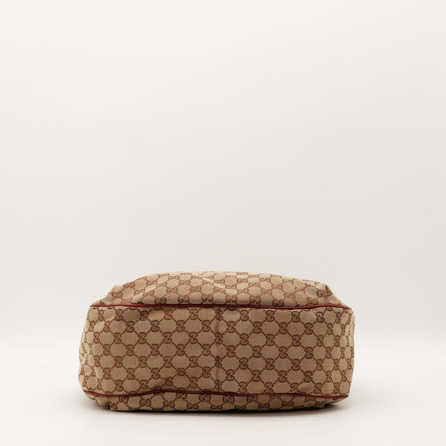 Vue de l'anse Gucci Hobo Dressage cuir grainé rouge occasion authentique — AMANA Vintage