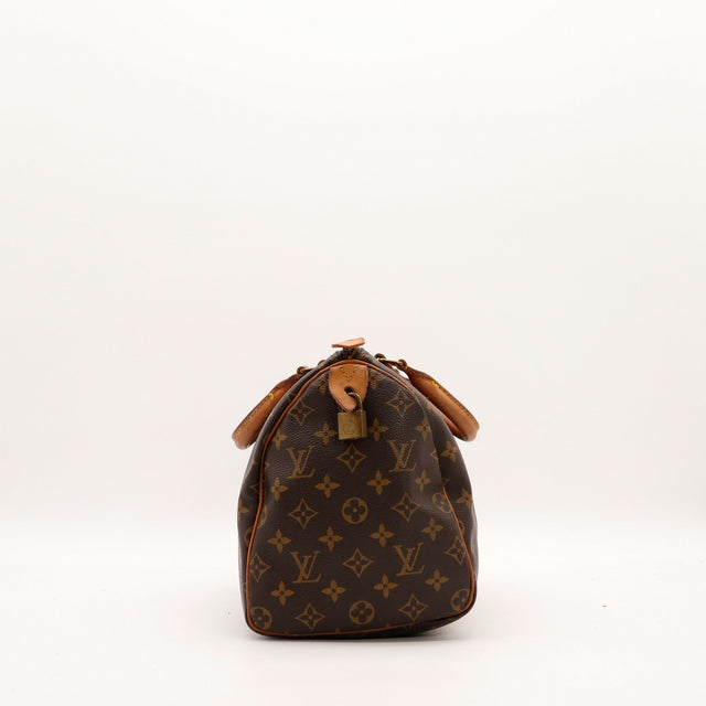 Louis Vuitton Speedy 30 vue de profil gauche avec cadenas doré — AMANA Vintage