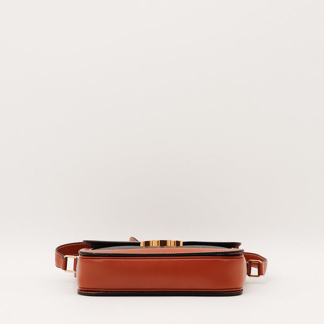 Sac Céline Triomphe vue de dessous cuir cognac occasion authentique — AMANA Vintage