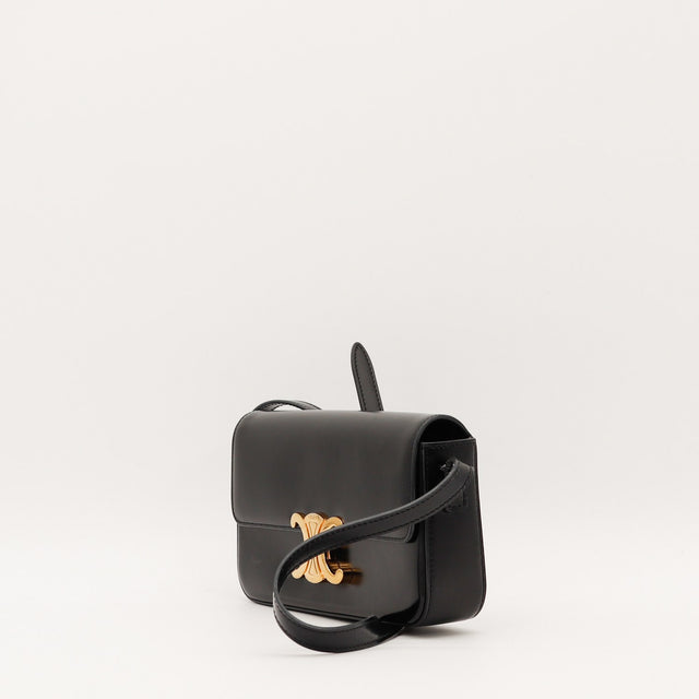 Sac Céline Triomphe cuir noir vue de trois quarts occasion authentique — AMANA Vintage