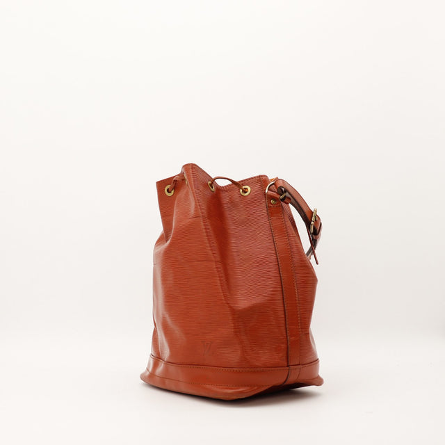 Louis Vuitton Noe Epi Marron vue de trois-quarts gauche occasion — AMANA Vintage
