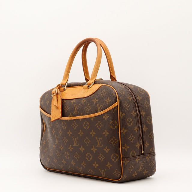 Vue de trois-quarts Louis Vuitton Deauville Toile Monogramme occasion authentique — AMANA Vintage