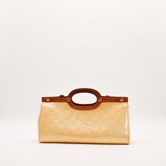 Louis Vuitton Roxbury Drive Vernis beige vue de dos occasion — AMANA Vintage