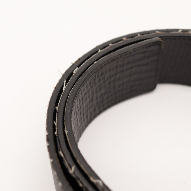 Détail tranches et passant ceinture Fendi cuir noir occasion authentique — AMANA Vintage