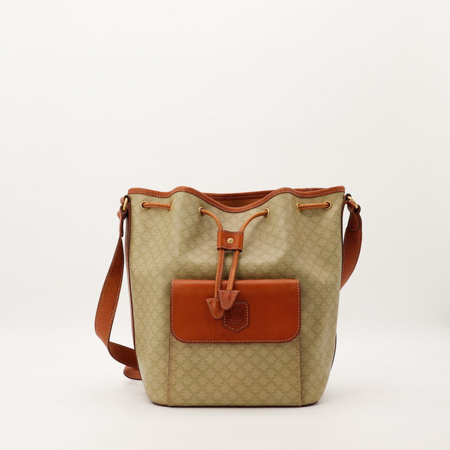 Sac Celine Seau Macadam toile monogramme kaki et cuir cognac vue de face occasion authentique — AMANA Vintage