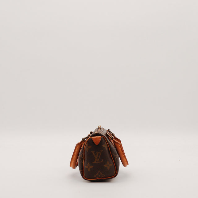 Louis Vuitton Speedy Nano vue de dessous fond toile Monogram — AMANA Vintage