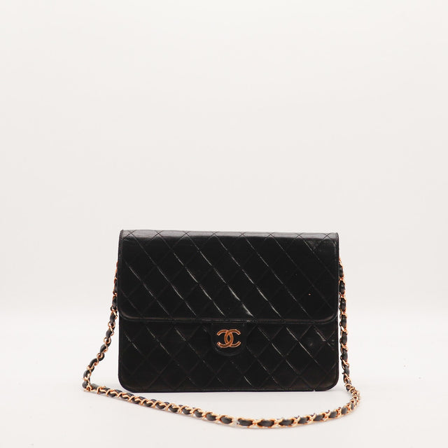 Sac Chanel Timeless One Flap cuir agneau matelassé noir vue de face occasion authentique — AMANA Vintage
