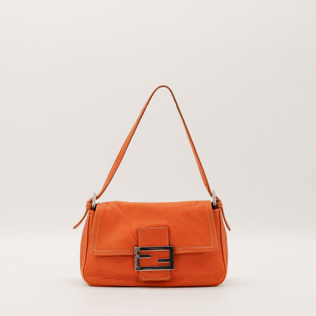 Sac Fendi Baguette cuir orange vue de face occasion authentique — AMANA Vintage