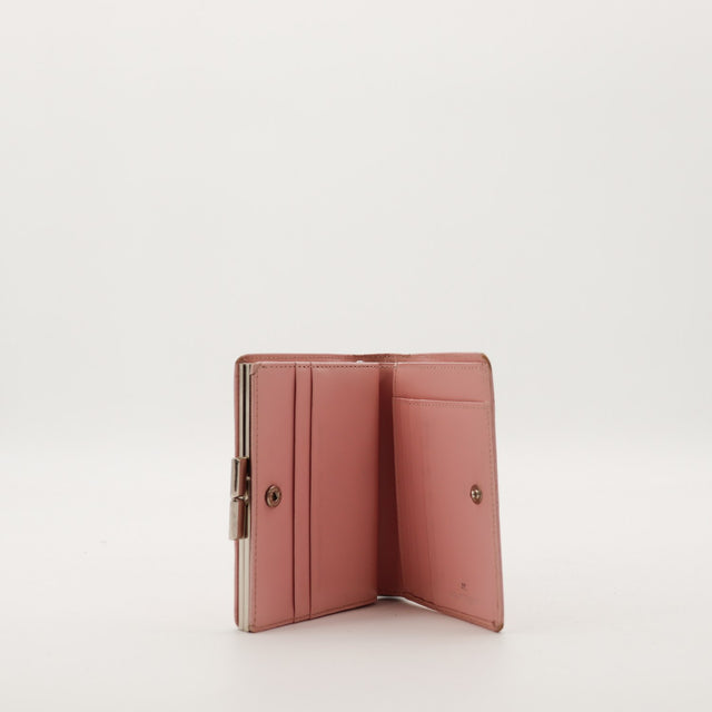 Interieur portefeuille Courrèges cuir rose compartiments cartes — AMANA Vintage