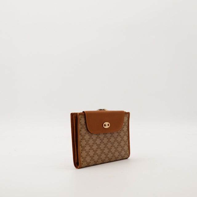 Vue de trois quarts droite Portefeuille Celine Macadam marron — AMANA Vintage