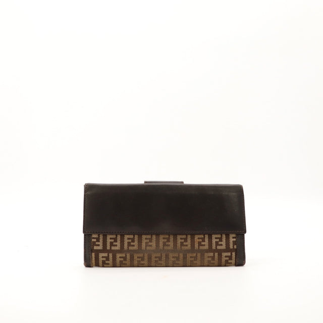 Dos portefeuille Fendi Zucchino cuir marron fonce rabat occasion authentique — AMANA Vintage