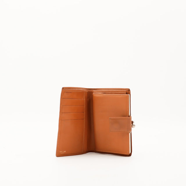 Interieur portefeuille Celine Macadam cuir cognac compartiments cartes occasion — AMANA Vintage