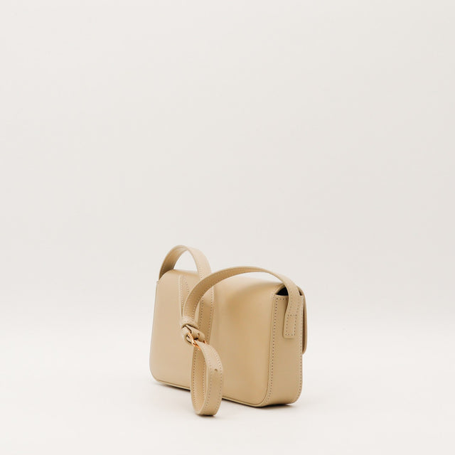 Sac Céline Triomphe Teen vue latérale cuir kaki occasion authentique — AMANA Vintage
