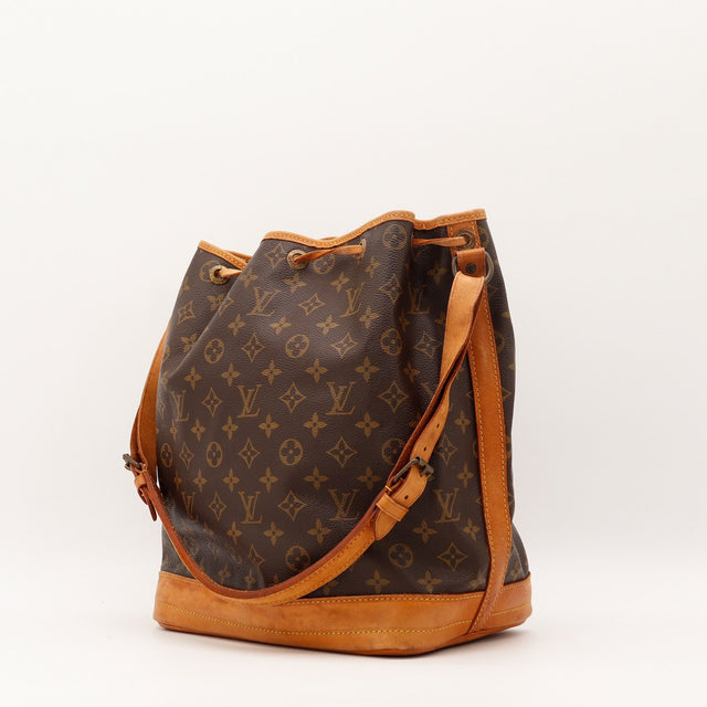 Vue du fond Louis Vuitton Noé Toile Monogramme et cuir vachette occasion authentique — AMANA Vintage