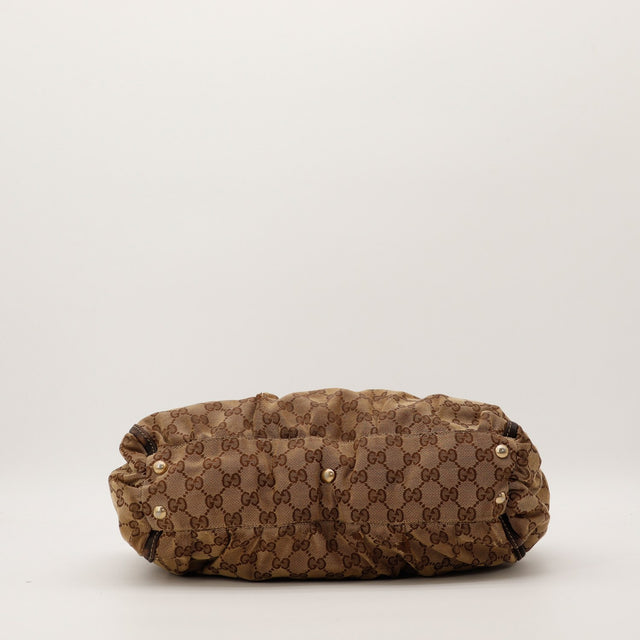Fond du Tote Bag Gucci canvas GG avec pieds dorés occasion — AMANA Vintage