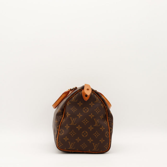 Vue de profil droit Louis Vuitton Speedy 30 languette cadenas vachette — AMANA Vintage