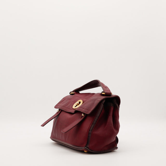 Vue de trois quarts sac Yves Saint Laurent Muse bordeaux occasion — AMANA Vintage
