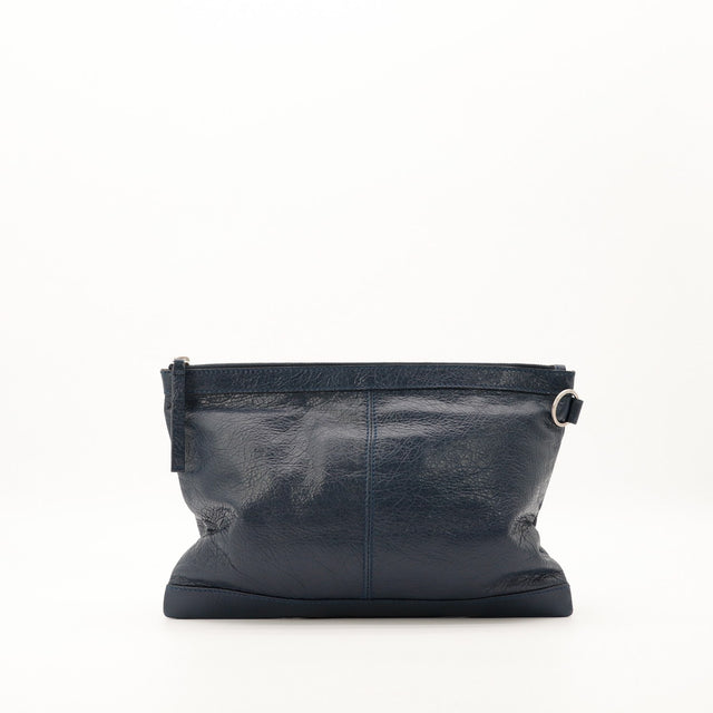 Pochette Balenciaga City Clip bleu marine vue de trois quarts gauche avec bandoulière — AMANA Vintage