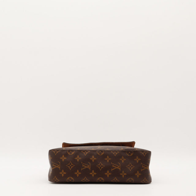 Dessous du Louis Vuitton Looping MM Toile Monogramme — AMANA Vintage