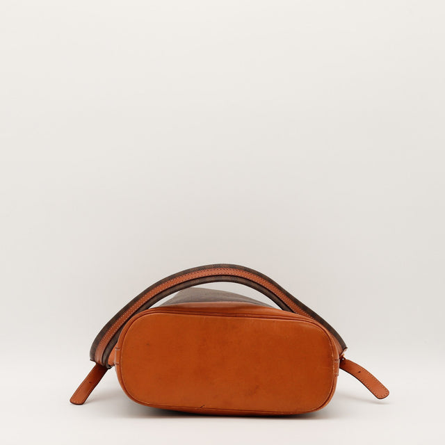 Fond sac seau Celine Macadam cuir cognac traces d'usage visibles — AMANA Vintage