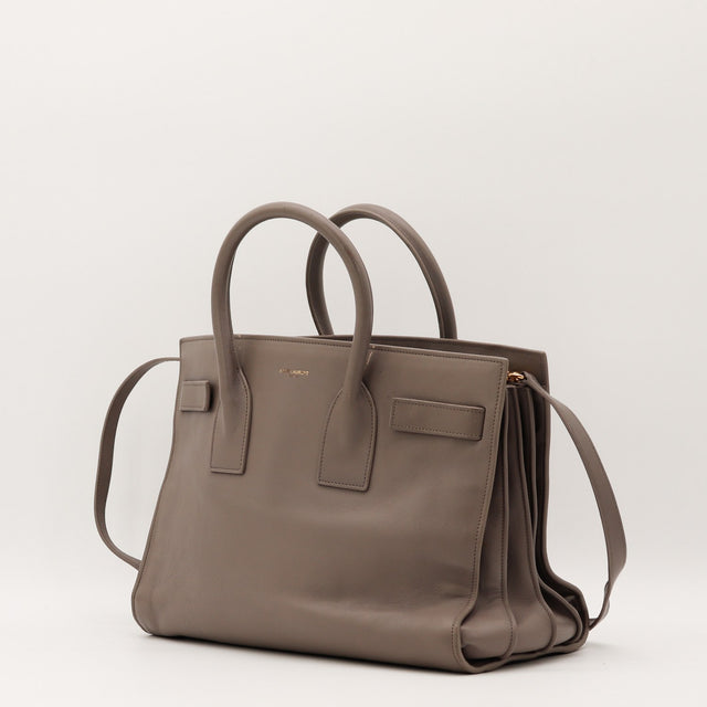 Vue des anses Saint Laurent Sac de Jour Small cuir lisse taupe occasion authentique — AMANA Vintage
