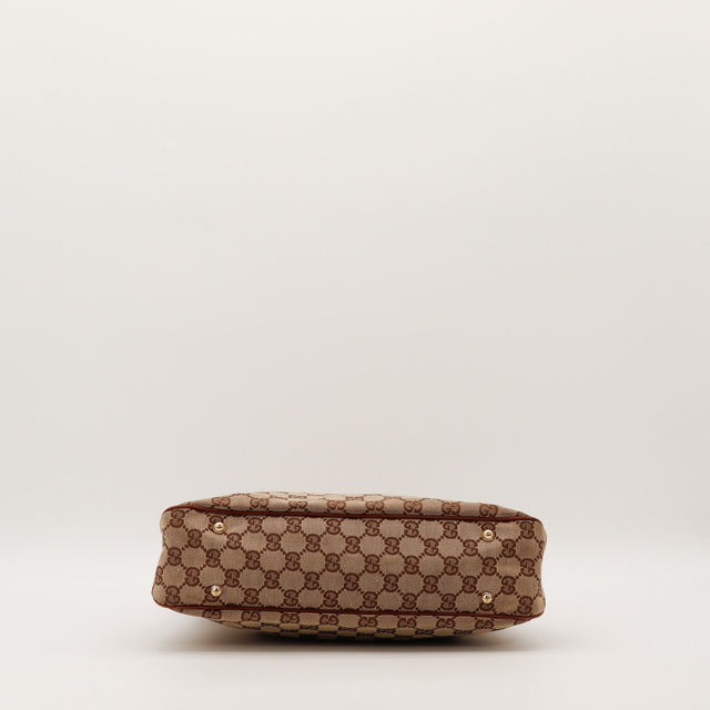 Vue du fond Gucci Hobo Bambou pieds métal dorés — AMANA Vintage