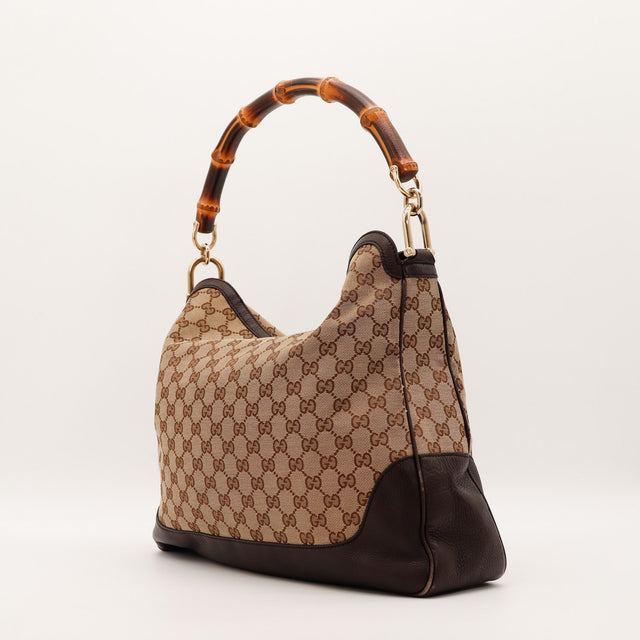 Le Hobo Bambou Gucci vue de trois quarts droit cuir grené chocolat — AMANA Vintage