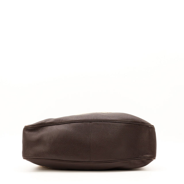 Le Hobo Bambou Gucci vue du dessous cuir grené chocolat — AMANA Vintage