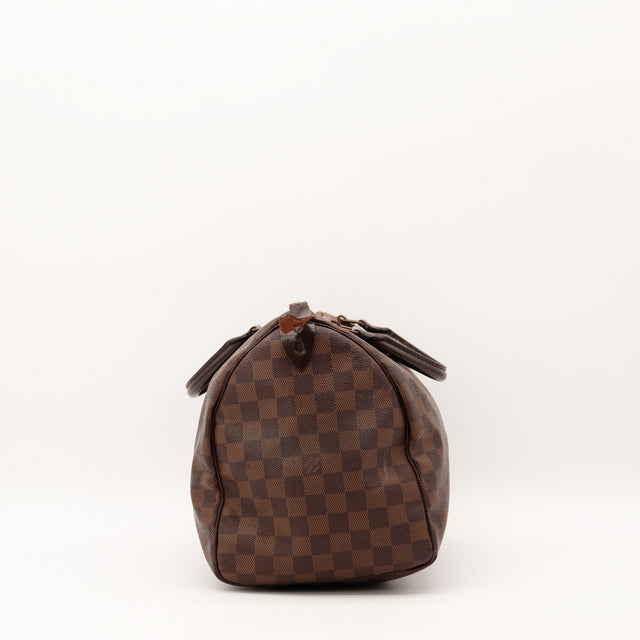 Détail tirette en cuir Louis Vuitton Speedy 35 Damier Ébène occasion authentique — AMANA Vintage