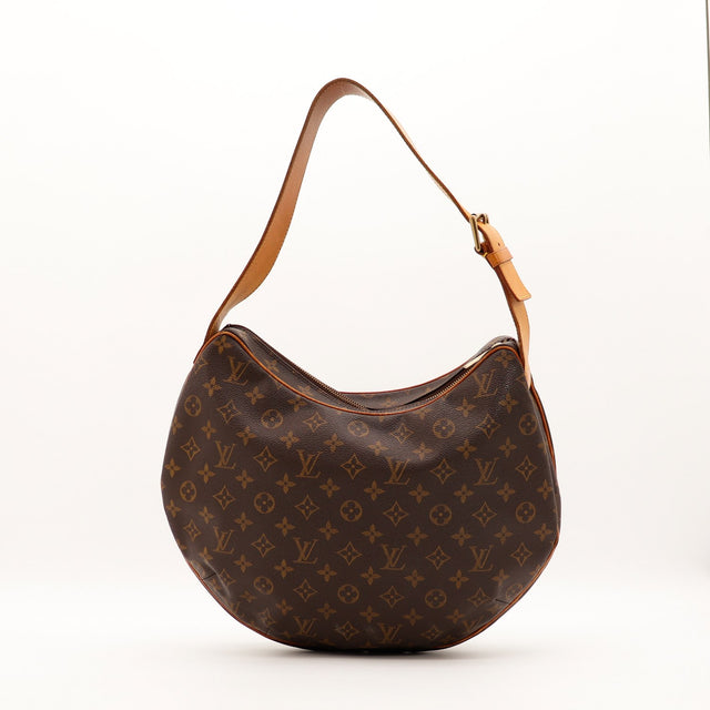 Vue de face Louis Vuitton Croissant MM silhouette demi-lune — AMANA Vintage