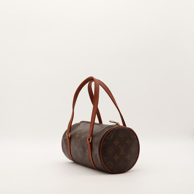 Louis Vuitton Papillon 30 vue de trois quarts droit patine caramel — AMANA Vintage