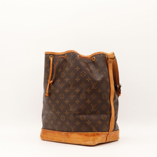 Sac seau Louis Vuitton Noé GM vue de trois quarts occasion authentique — AMANA Vintage