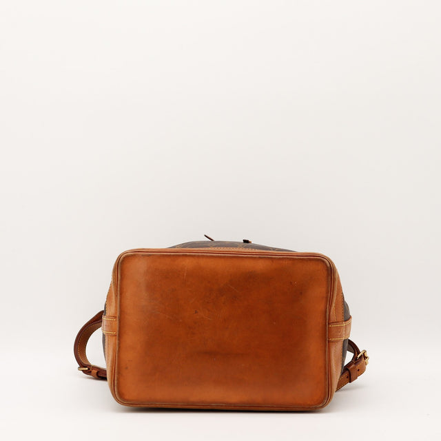 Fond en cuir vachette patiné Louis Vuitton Noé GM Monogram — AMANA Vintage