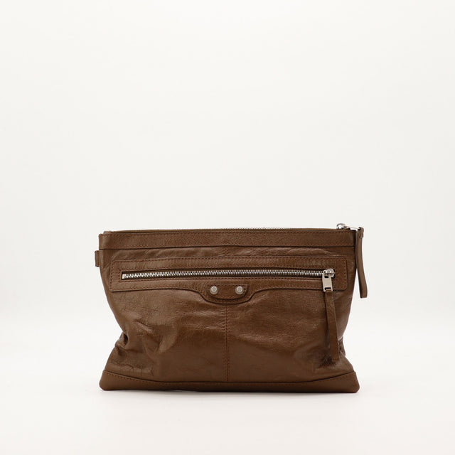 Pochette clutch Balenciaga cuir agneau marron vue de face occasion authentique — AMANA Vintage