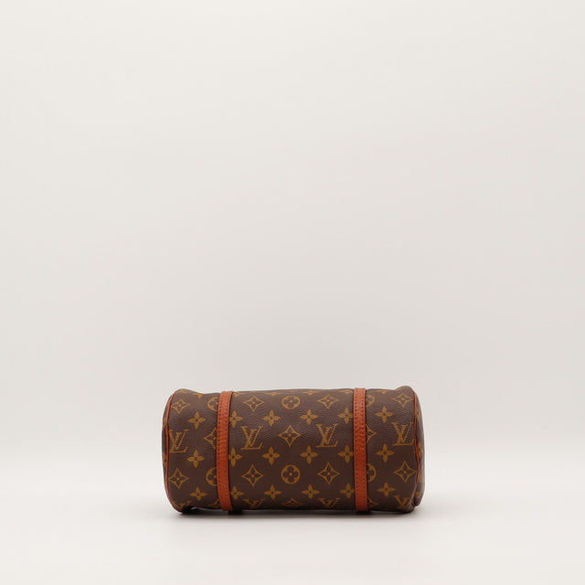 Detail fermeture éclair et tirette cuir Louis Vuitton Papillon 26 Monogram — AMANA Vintage