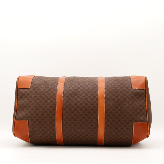 Céline Boston Macadam vue de dessous fond cuir cognac sac de voyage — AMANA Vintage
