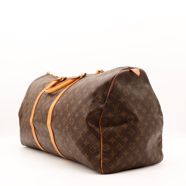 Détail des anses en cuir vachette patiné du Louis Vuitton Keepall 55 — AMANA Vintage