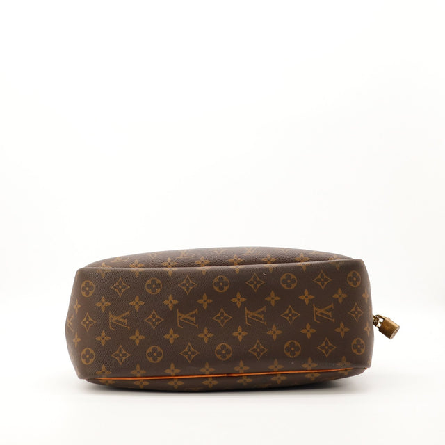 Vue du dessous Louis Vuitton Deauville Monogram — AMANA Vintage