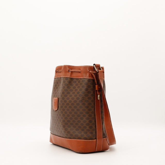 Sac seau Celine Macadam vue de cote bandouliere cuir occasion authentique — AMANA Vintage