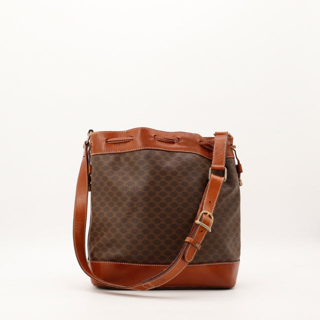 Sac seau Celine Macadam porte bandouliere vue arriere occasion authentique — AMANA Vintage