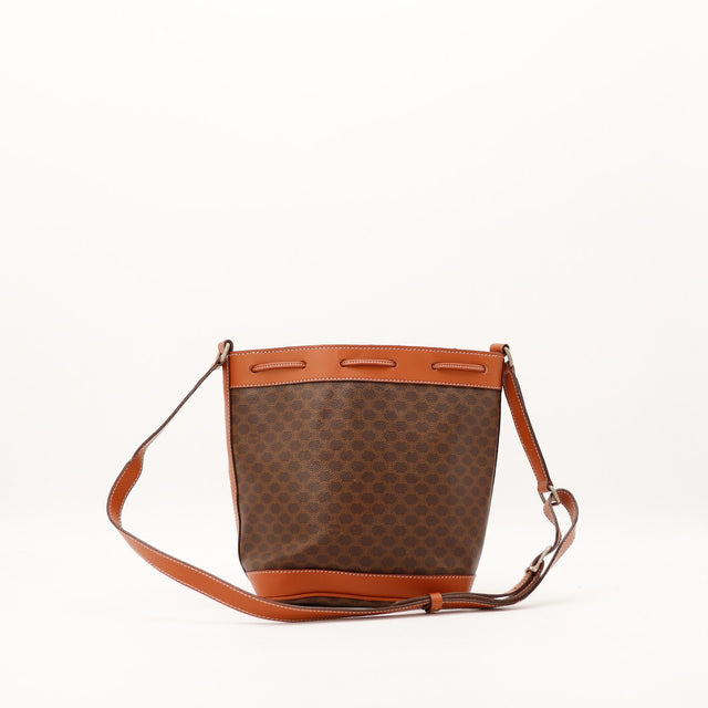 Sac seau Céline Macadam vue arrière bandoulière réglable occasion authentique — AMANA Vintage