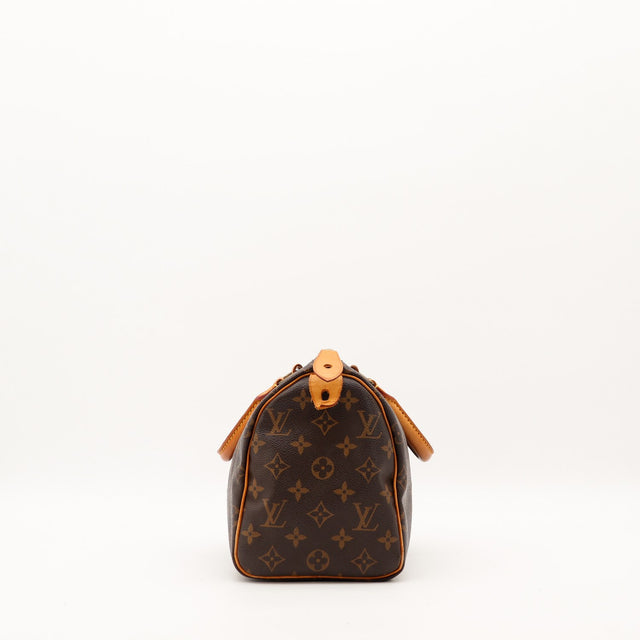 Vue de côté Louis Vuitton Speedy 25 profil droit toile Monogram — AMANA Vintage