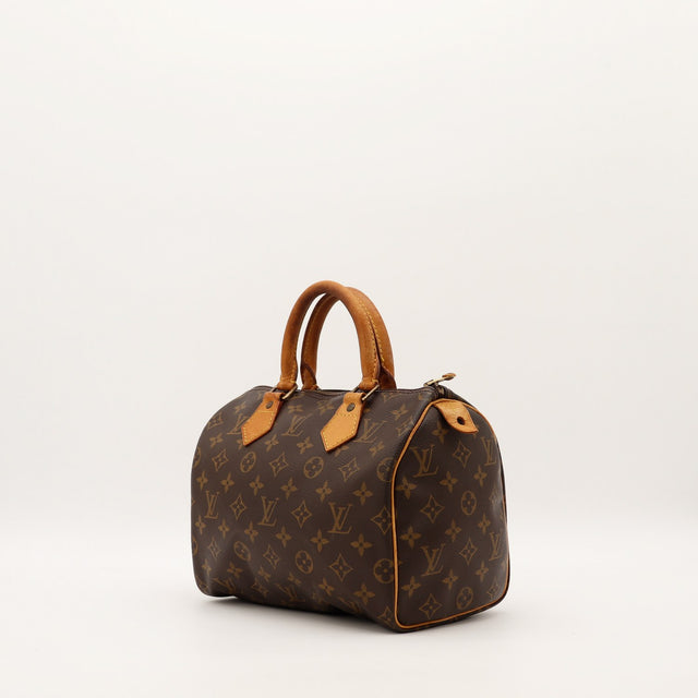 Louis Vuitton Speedy 25 vue trois quarts droite toile Monogram patine caramel — AMANA Vintage