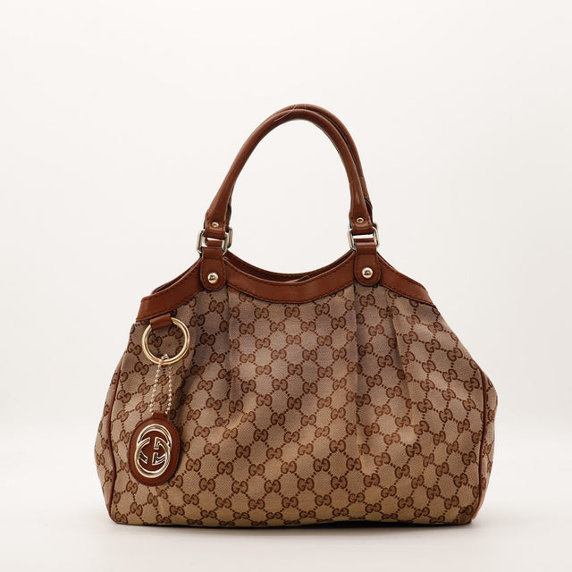 Sac Gucci Sukey toile monogrammée beige vue de face occasion authentique — AMANA Vintage