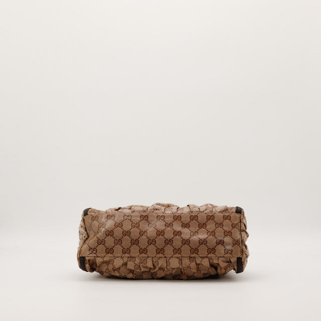 Détail fond du sac Gucci Hobo toile monogrammée — AMANA Vintage