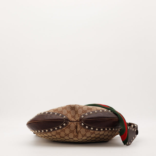 Détail base cuir clouté Gucci Hobo Web occasion authentique — AMANA Vintage