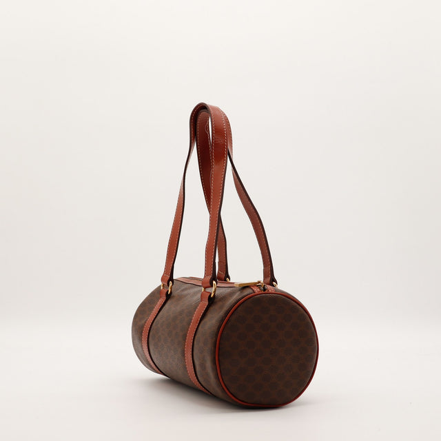 Détail anses cuir Céline Papillon Macadam profil occasion authentique — AMANA Vintage