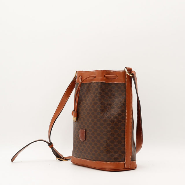 Sac seau Céline Macadam vue de dos cuir cognac occasion authentique — AMANA Vintage