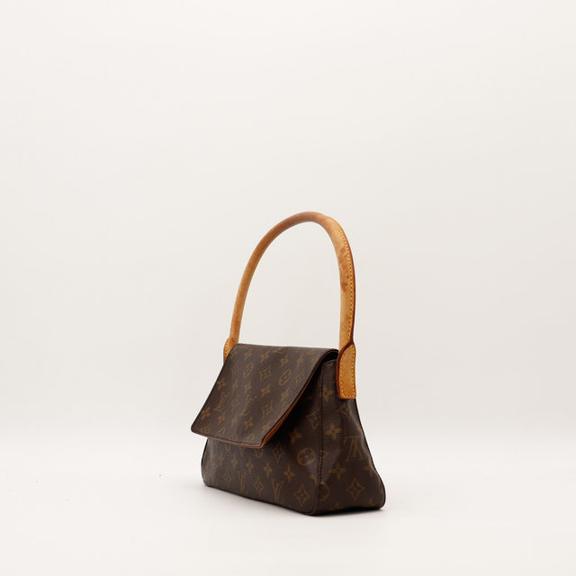 Louis Vuitton Mini Looping vue de trois quarts anse vachette occasion — AMANA Vintage