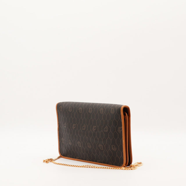 Vue de trois quarts droite pochette Christian Dior Honeycomb cuir cognac chaîne dorée — AMANA Vintage
